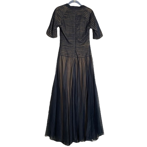 Tadashi Shoji Gown Navy chiffon overlay Nude event maxi dress women’s size 6 - Picture 2 of 6